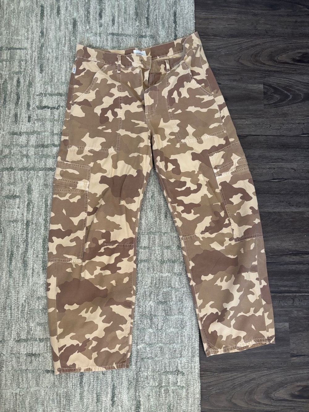 Citizens Of Humanity Marcelle Cargo Pants Sand Combo - Picture 5 of 5